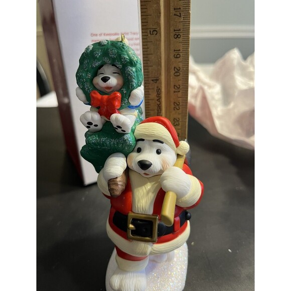 Hallmark 2022 Polar Bear Santa KOC Member Exclusive Magic Christmas Ornament - Picture 4 of 7